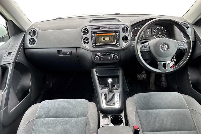 Volkswagen Tiguan 2.0 Tdi Bluemotion Tech Match Dsg White #5