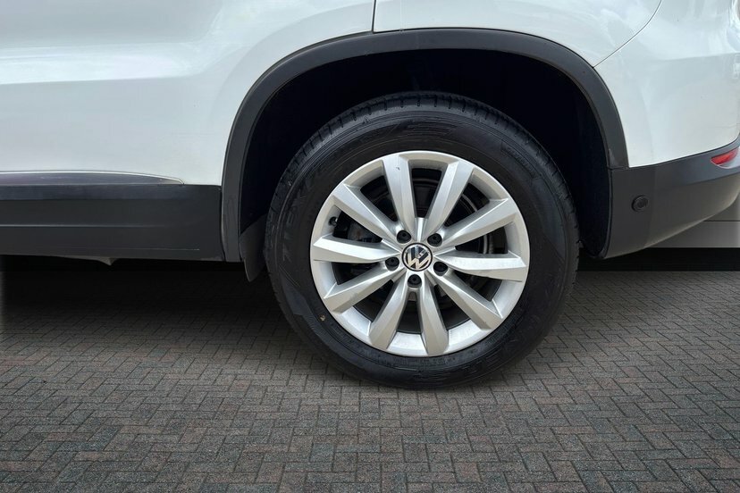 Volkswagen Tiguan 2.0 Tdi Bluemotion Tech Match Suv Dsg 4 LY63BMO White #5