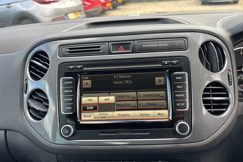 Volkswagen Tiguan Se Tdi Bluemotion Technology Black #23