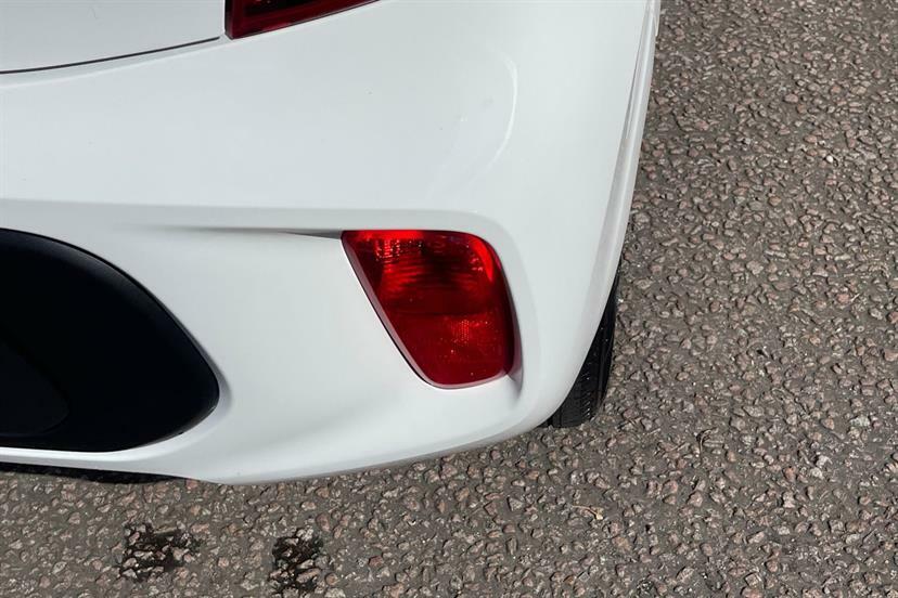 Kia Picanto X-line White #32