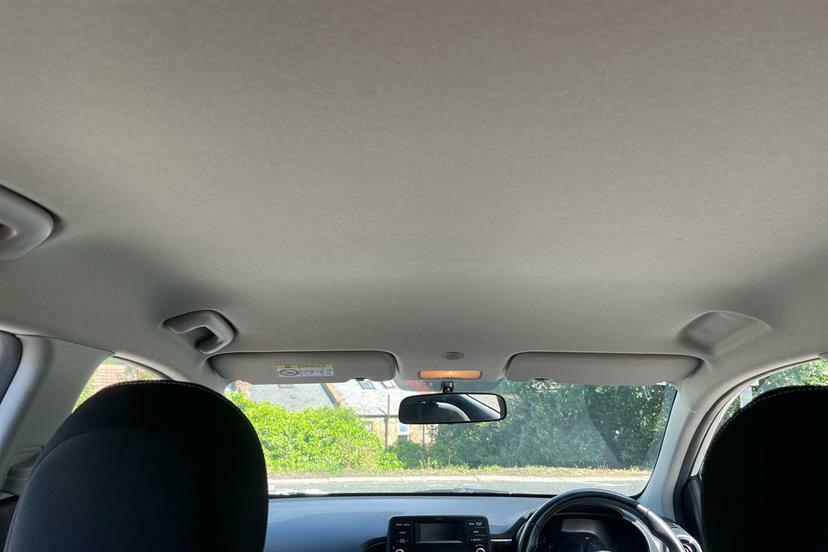 Kia Picanto X-line White #37