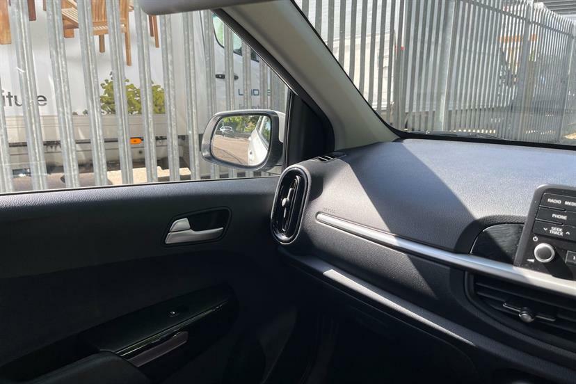 Kia Picanto X-line White #15