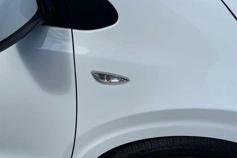 Kia Picanto X-line White #28