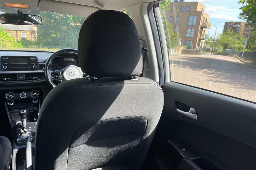 Kia Picanto X-line White #34