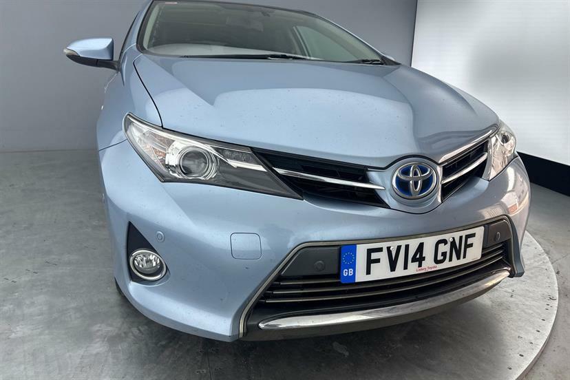 Toyota Auris Excel Blue #14