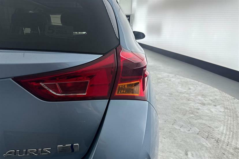 Toyota Auris Excel Blue #12