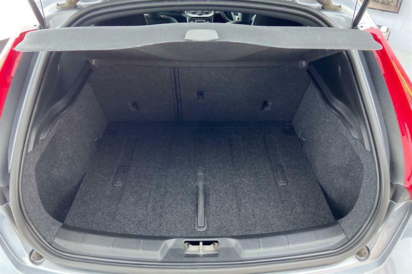 Volvo V40 T3 R-design Edition Hatchback Black #23