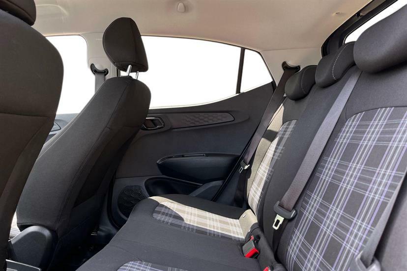 Hyundai I10 Advance Black #10