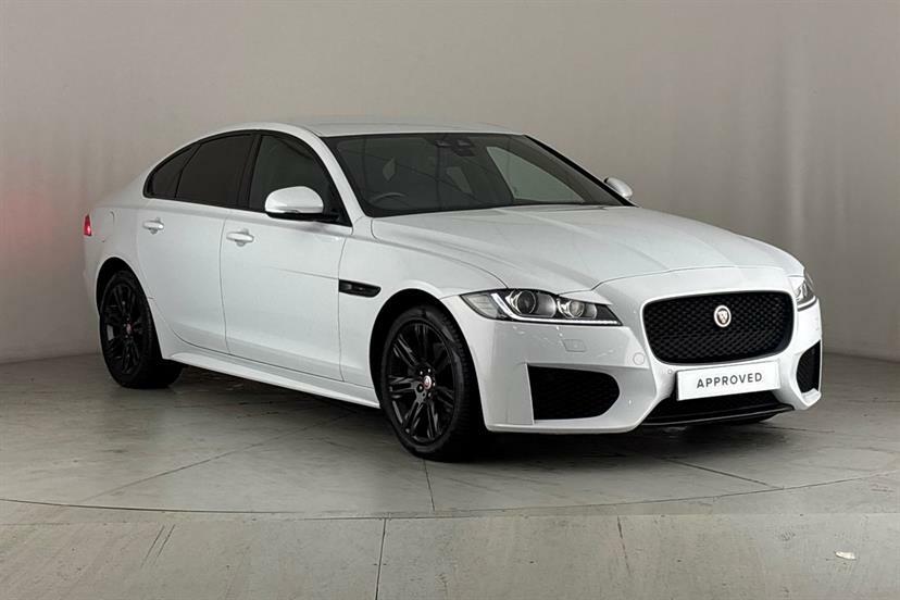 Jaguar XF D V6 S Black #42