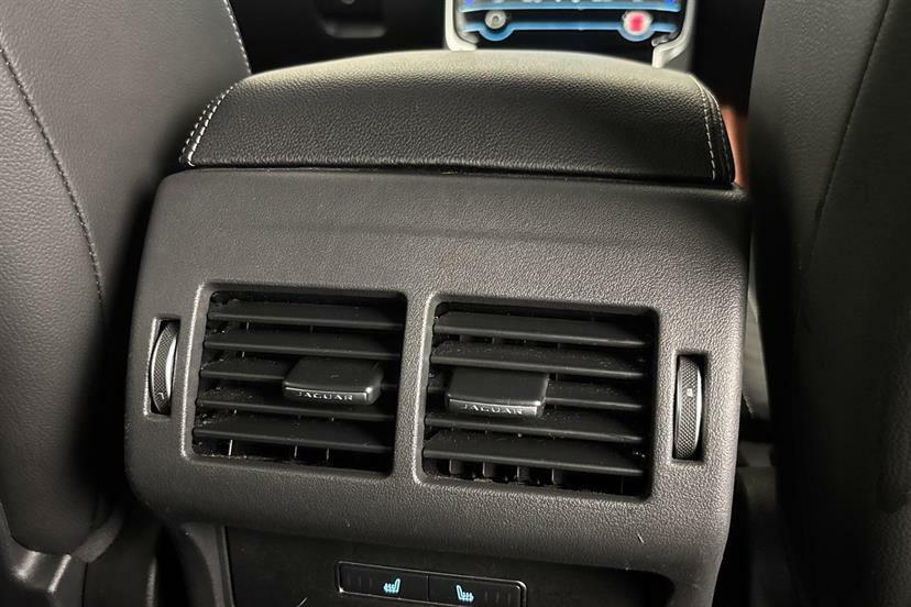 Jaguar XF D V6 S Black #18