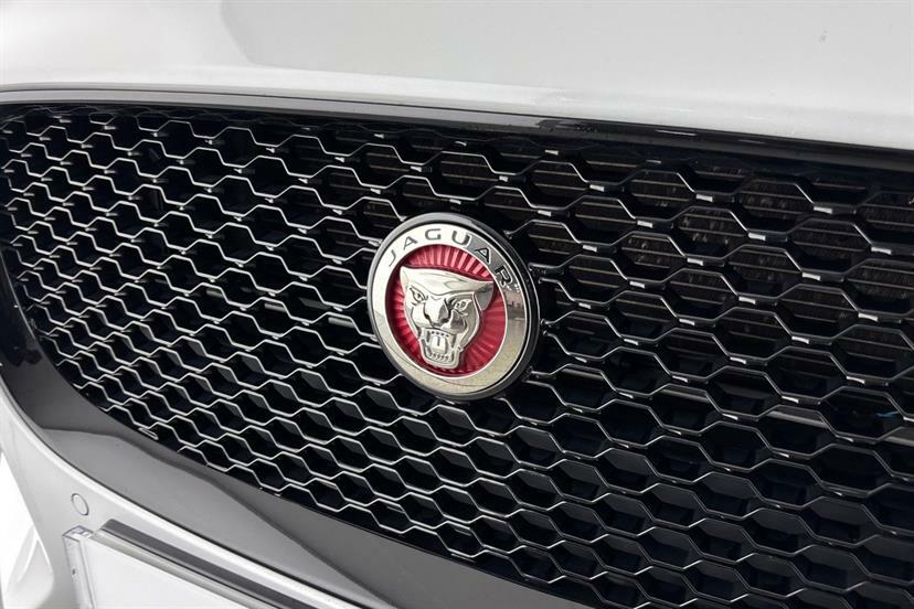 Jaguar XF D V6 S Black #44