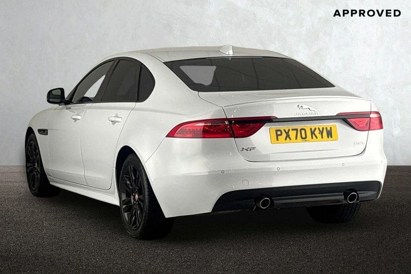 Jaguar XF 2.0I Chequered Flag Saloon 250 Ps White #2