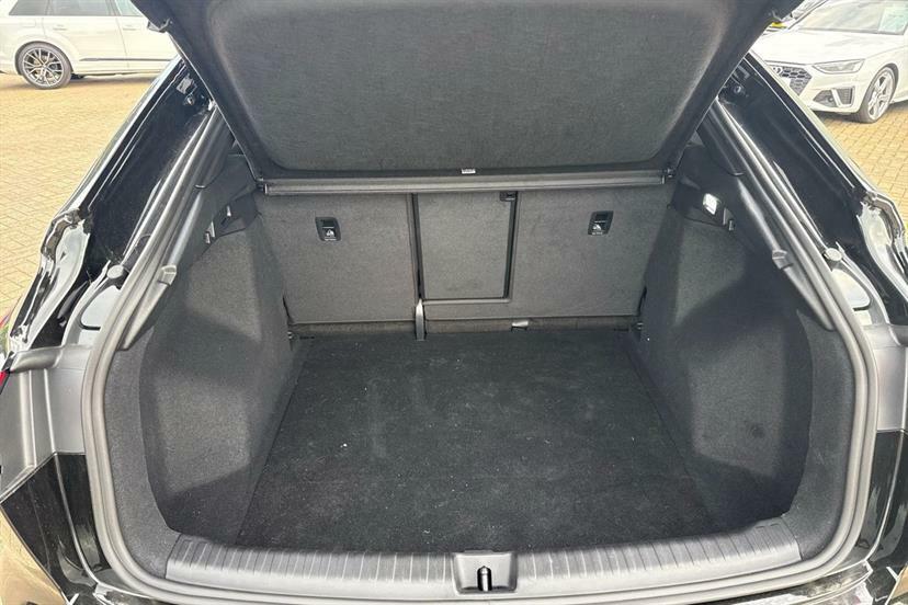 Audi Q4 E Tron 40 S Line Sportback 82Kwh White #12