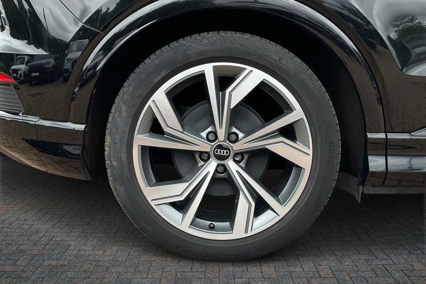 Audi Q4 E Tron 125Kw 35 55.52Kwh Edition 1 Black #5