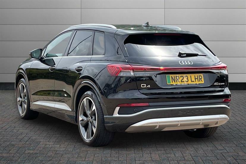 Audi Q4 E Tron 150Kw 40 82Kwh S Line Black #3