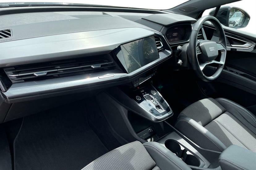 Audi Q4 E Tron 150Kw 40 82Kwh S Line Black #2