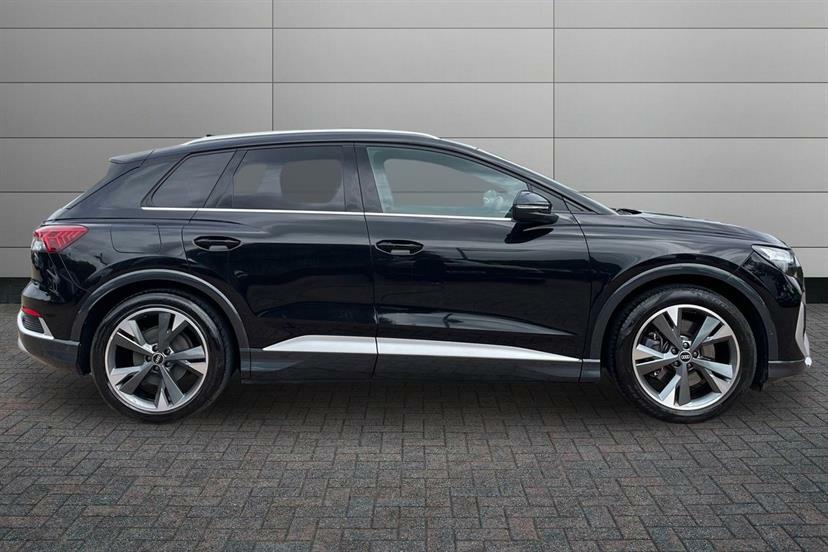 Audi Q4 E Tron 150Kw 40 82Kwh S Line Black #4