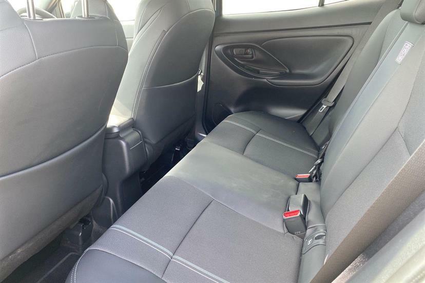 Toyota Yaris Cross Excel Black #12
