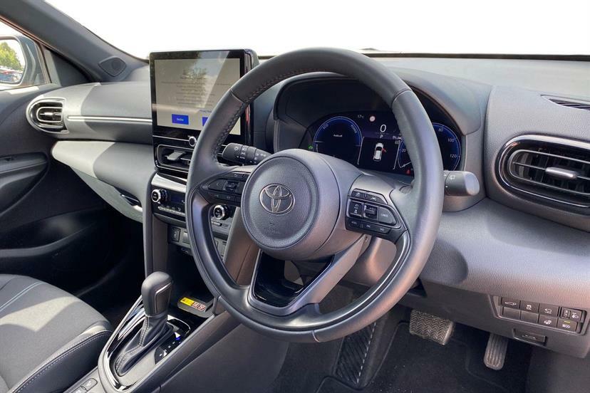 Toyota Yaris Cross Excel Black #6