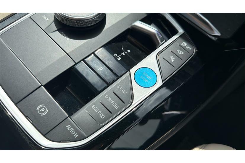 BMW iX3 80Kwh M Sport Black #18