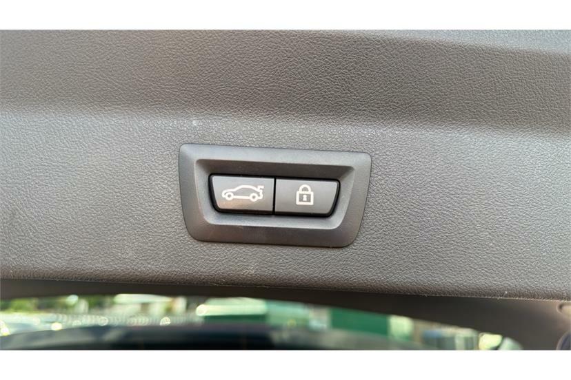 BMW iX3 80Kwh M Sport Black #30