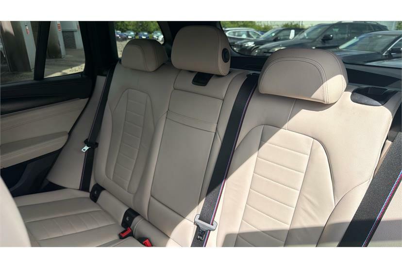 BMW iX3 80Kwh M Sport Black #12