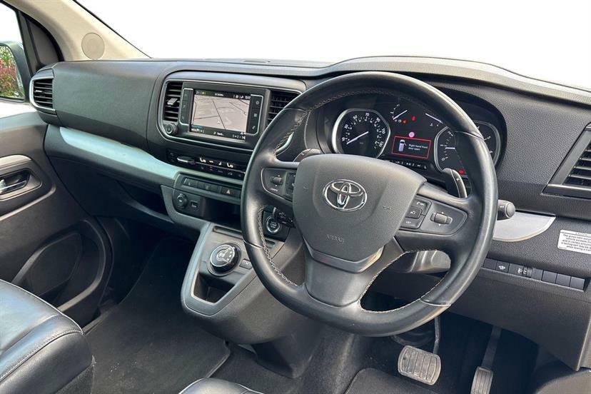 Toyota Proace Verso 1.5D Combi Medium Grey #10
