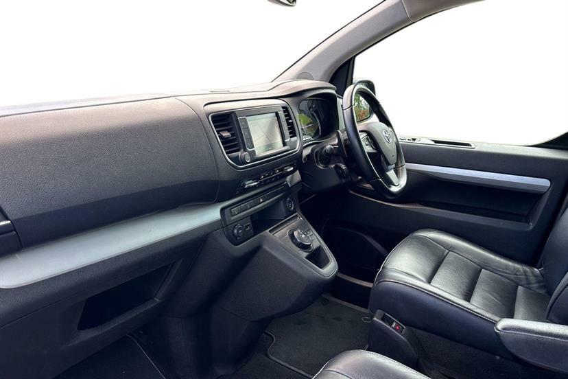Toyota Proace Verso 1.5D Combi Medium Grey #9
