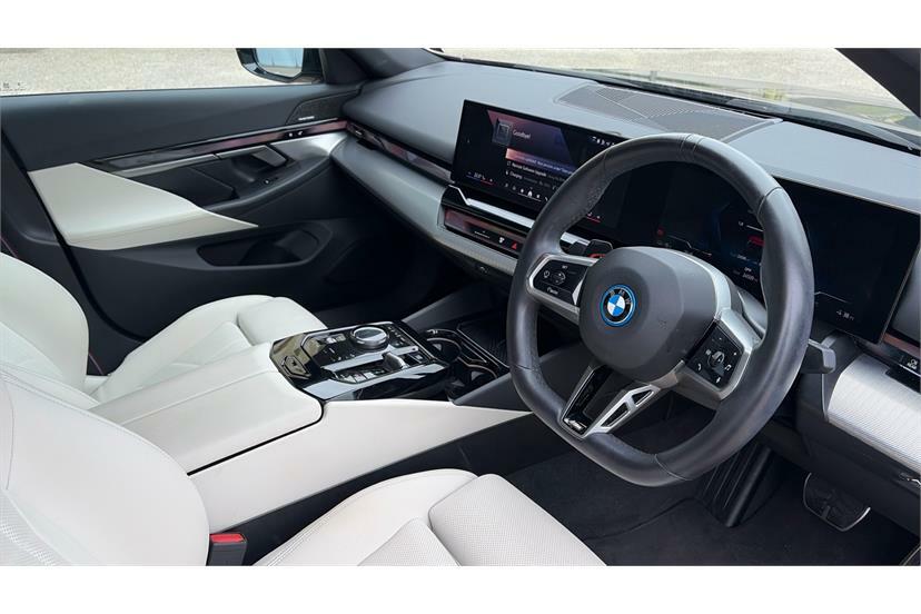 BMW i5 250Kw Edrive40 M Sport Pro 84Kwh Black #6