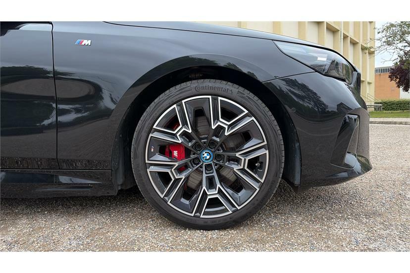 BMW i5 M Sport Pro Blue #14