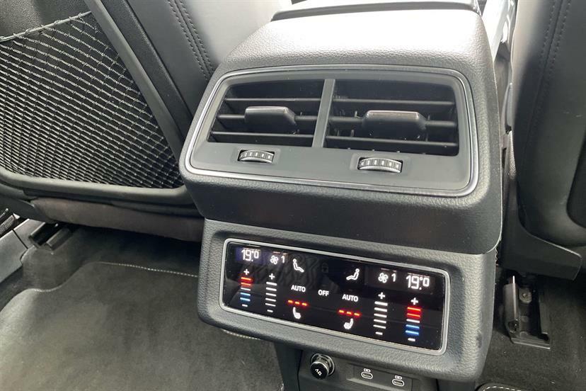 Audi Q8 e tron Q8 E-tron Vorsprung 55 Quattro Black #34