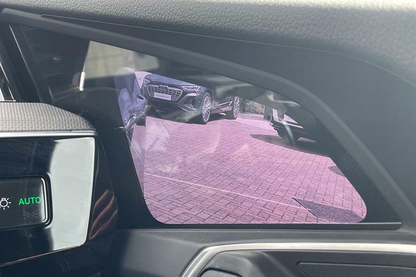 Audi Q8 e tron Q8 E-tron Vorsprung 55 Quattro Black #32