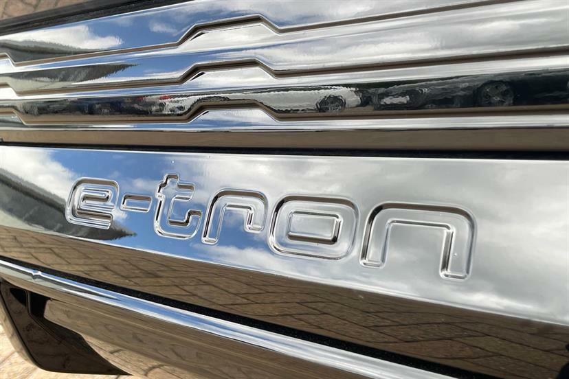 Audi Q8 e tron Q8 E-tron Vorsprung 55 Quattro Black #47