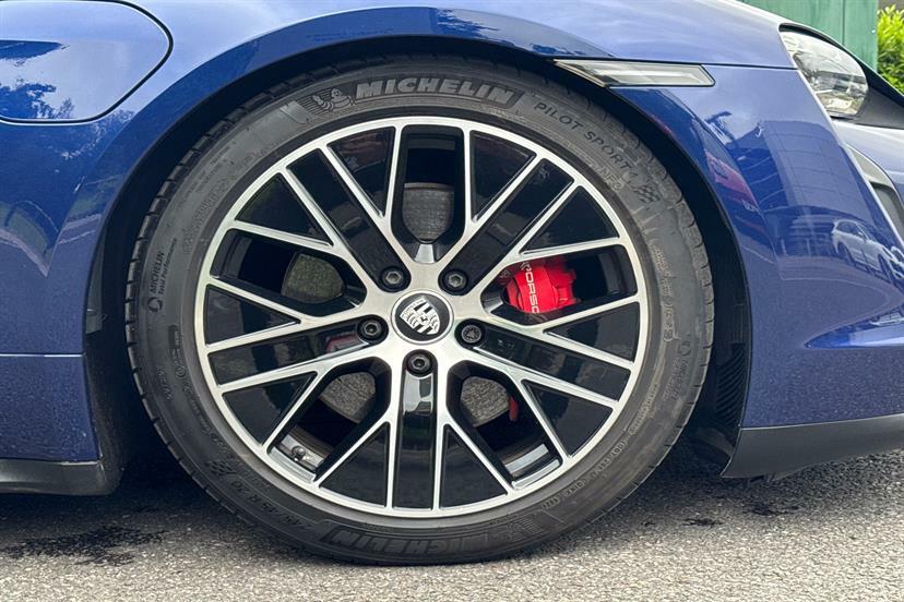 Porsche Taycan 420Kw 4S 93Kwh Blue #6