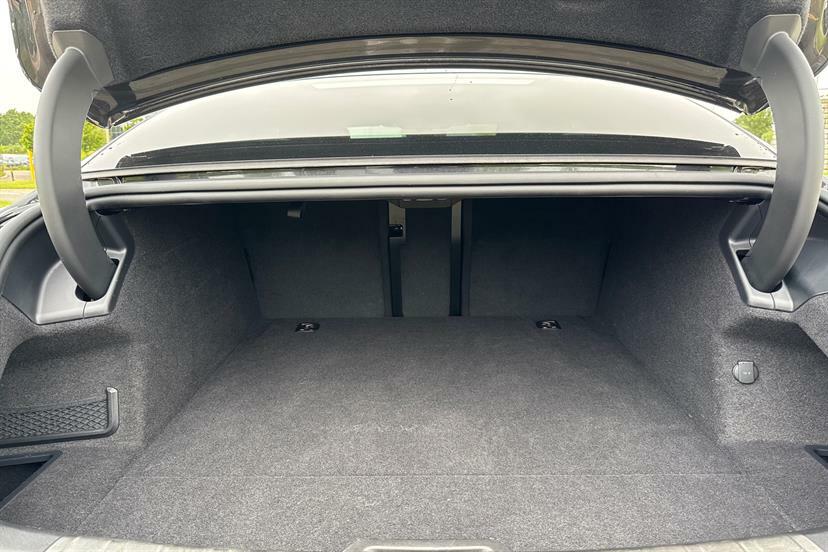Porsche Taycan Performance Plus 93.4Kwh Gts Black #16