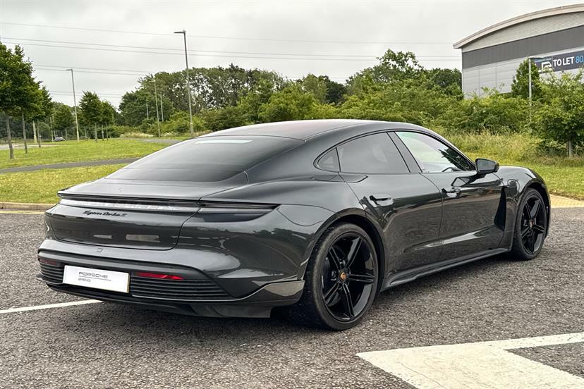 Porsche Taycan Performance Plus 93.4Kwh Gts Black #33