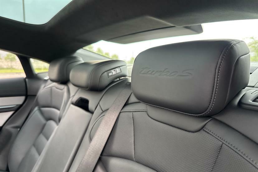 Porsche Taycan Performance Plus 93.4Kwh Gts Black #22
