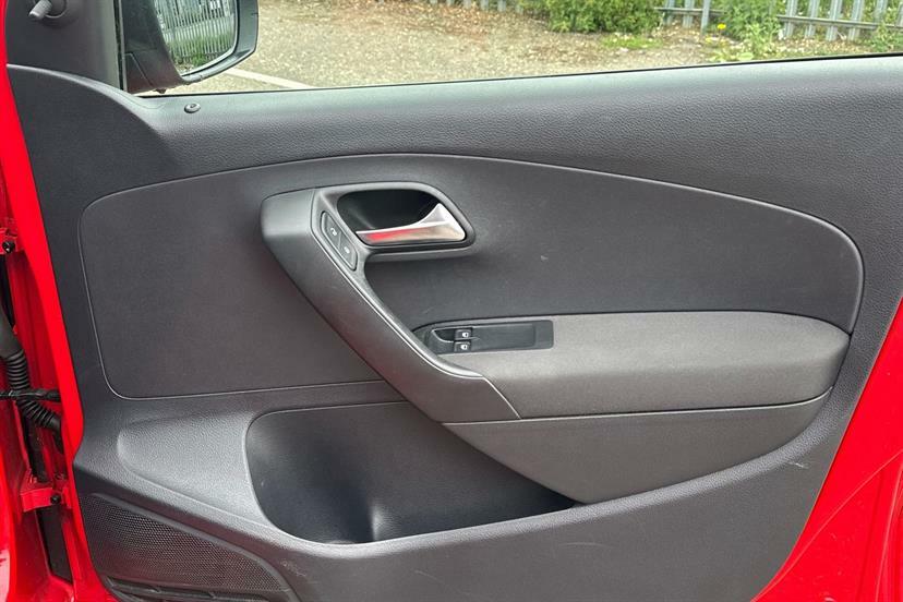 Volkswagen Polo Hatchback Black #10