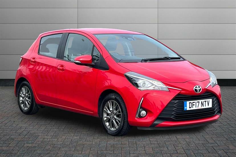 Toyota Yaris 1.5 Vvt-i Icon Red
