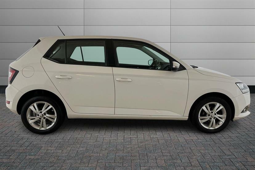 Skoda Fabia 1.0 Mpi Se White #4
