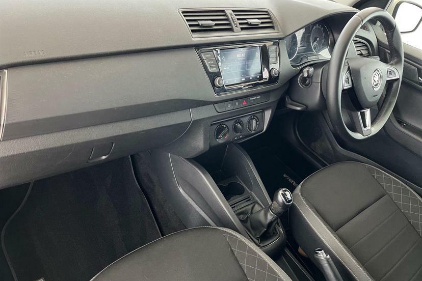 Skoda Fabia 1.0 Mpi Se White #2