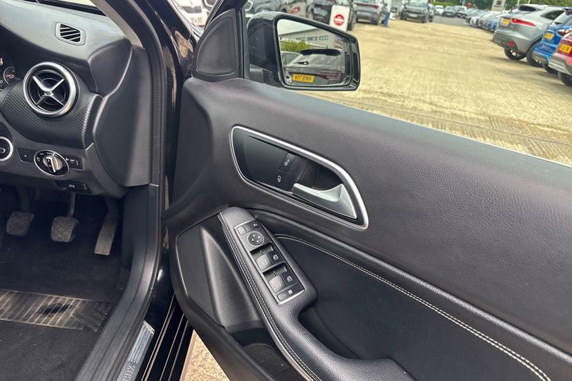 Mercedes-Benz A Class A 180 D Se Executive White #10