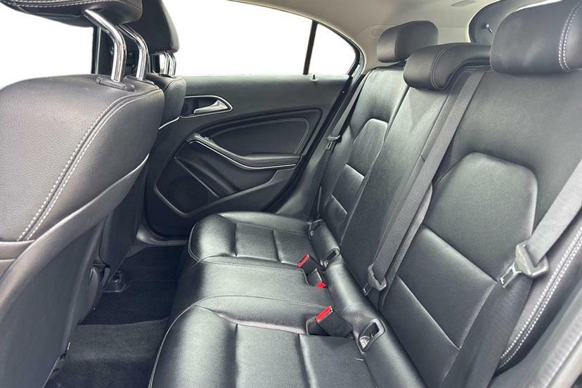 Mercedes-Benz A Class A 180 D Se Executive White #9