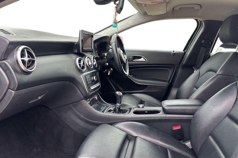 Mercedes-Benz A Class A160 Se Black
