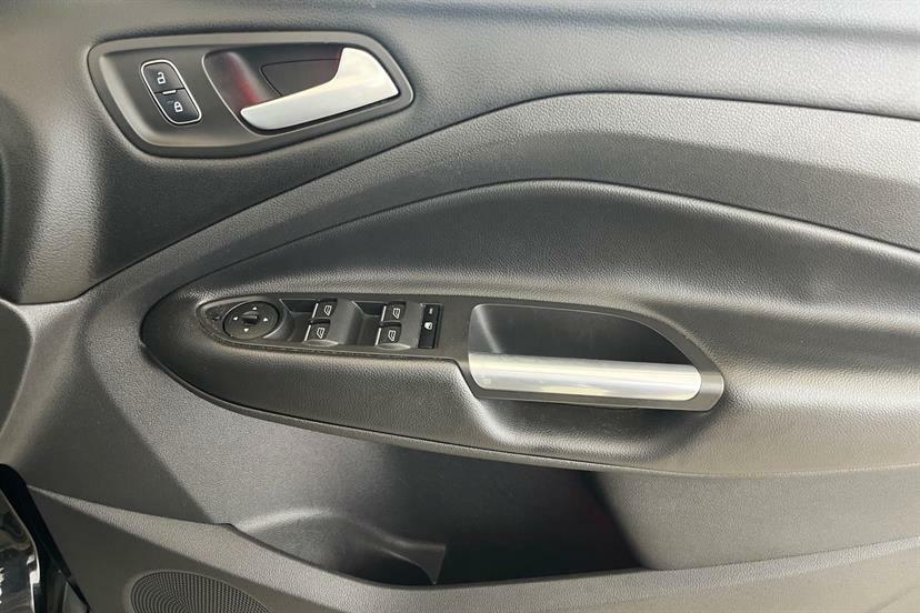 Ford Kuga Kuga St-line Tdci 4X4 Black #10