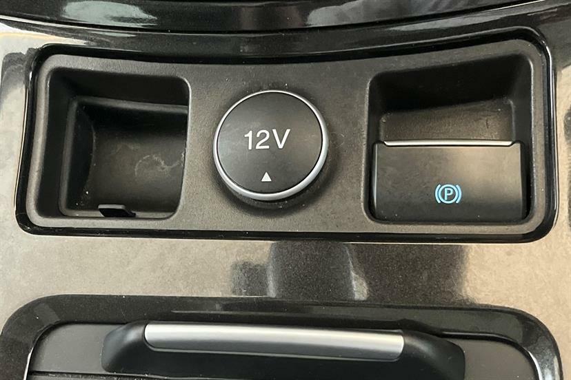 Ford Kuga Kuga St-line Tdci 4X4 Black #42