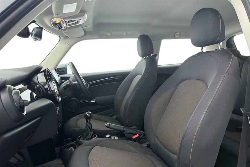 Mini Hatch 1.5 Cooper Classic Black #2