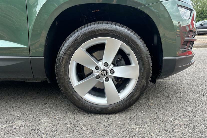 Skoda Karoq Edition Grey #9