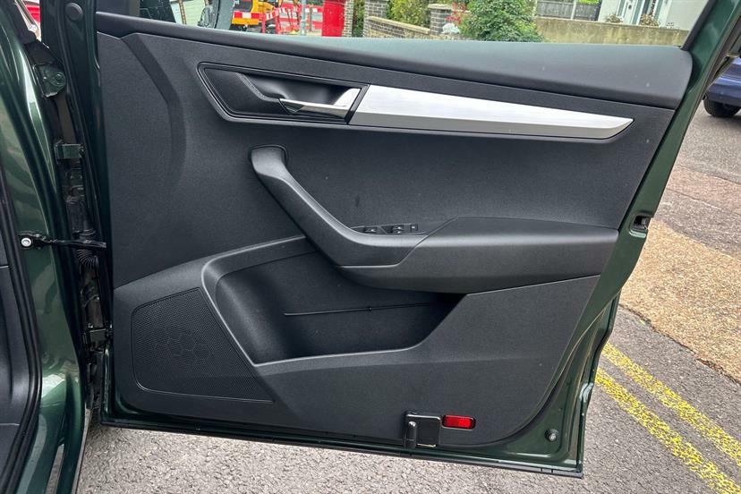 Skoda Karoq Edition Grey #14