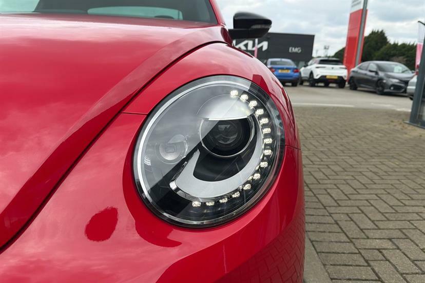 Volkswagen Beetle 2.0 Tdi Bluemotion Tech Design Cabriolet Ss White #13